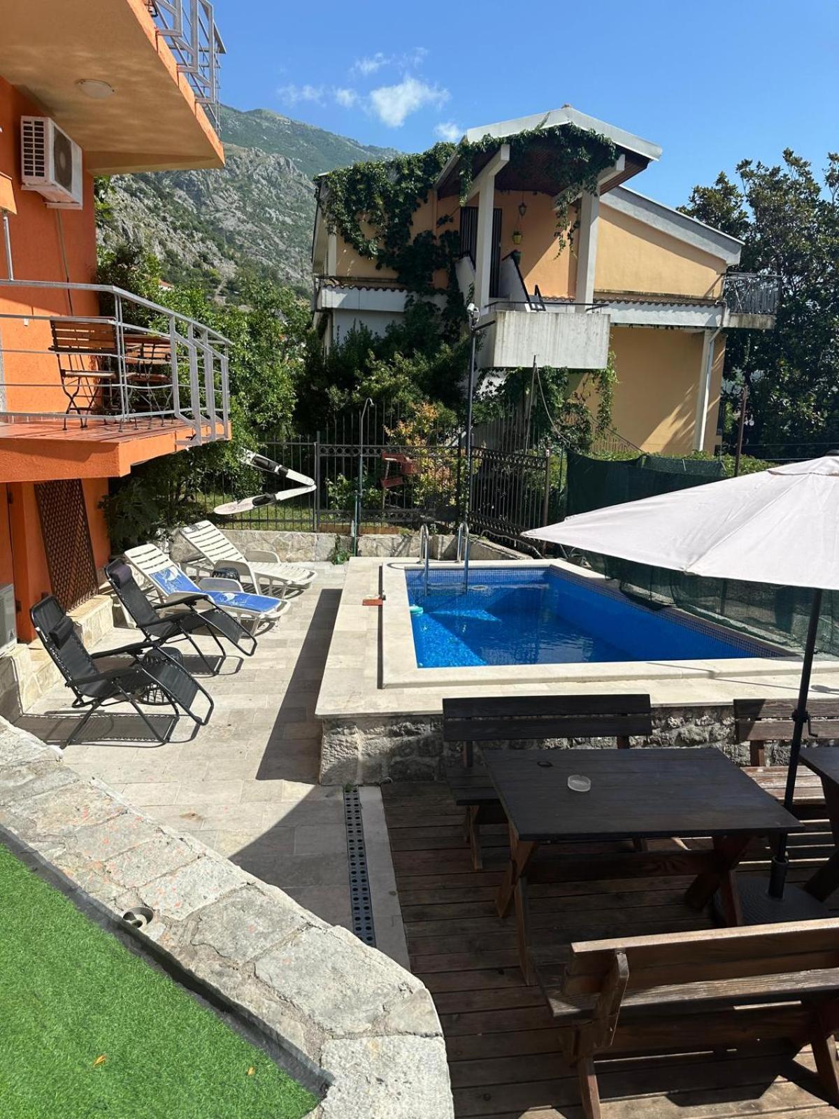 Themis Apart Hotel 科托尔 外观 照片