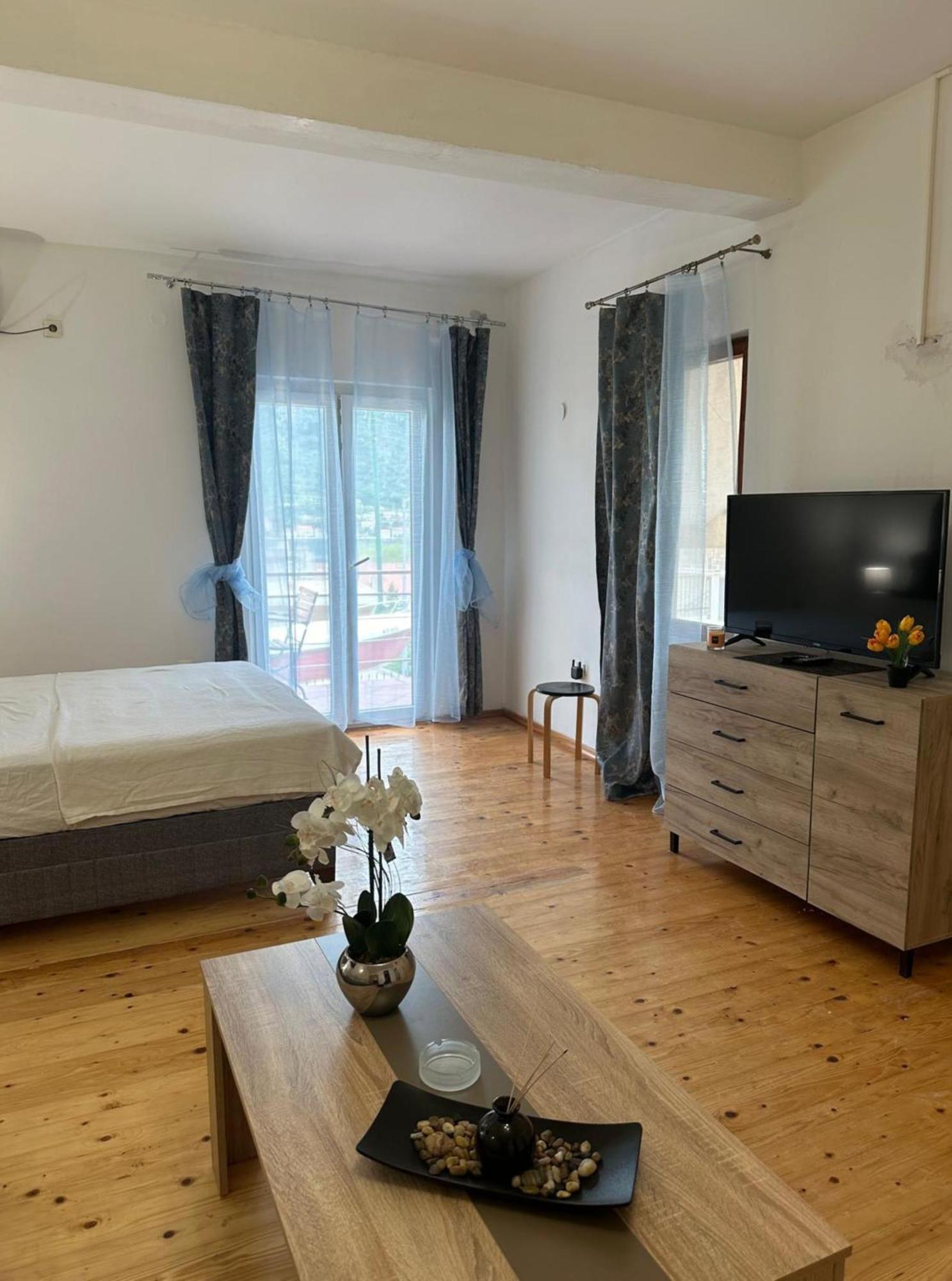 Themis Apart Hotel 科托尔 外观 照片